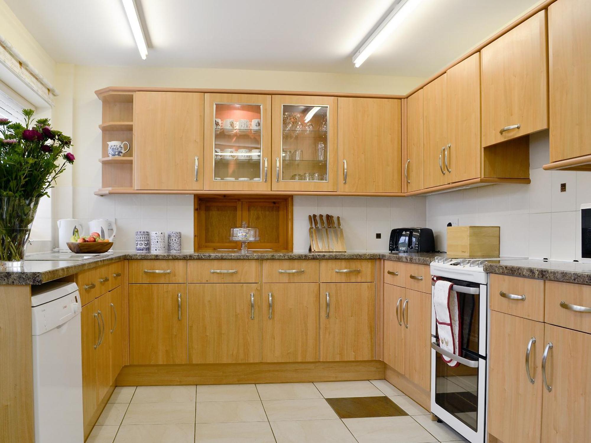 Castle View Villa Llanbadarn Fynydd ภายนอก รูปภาพ