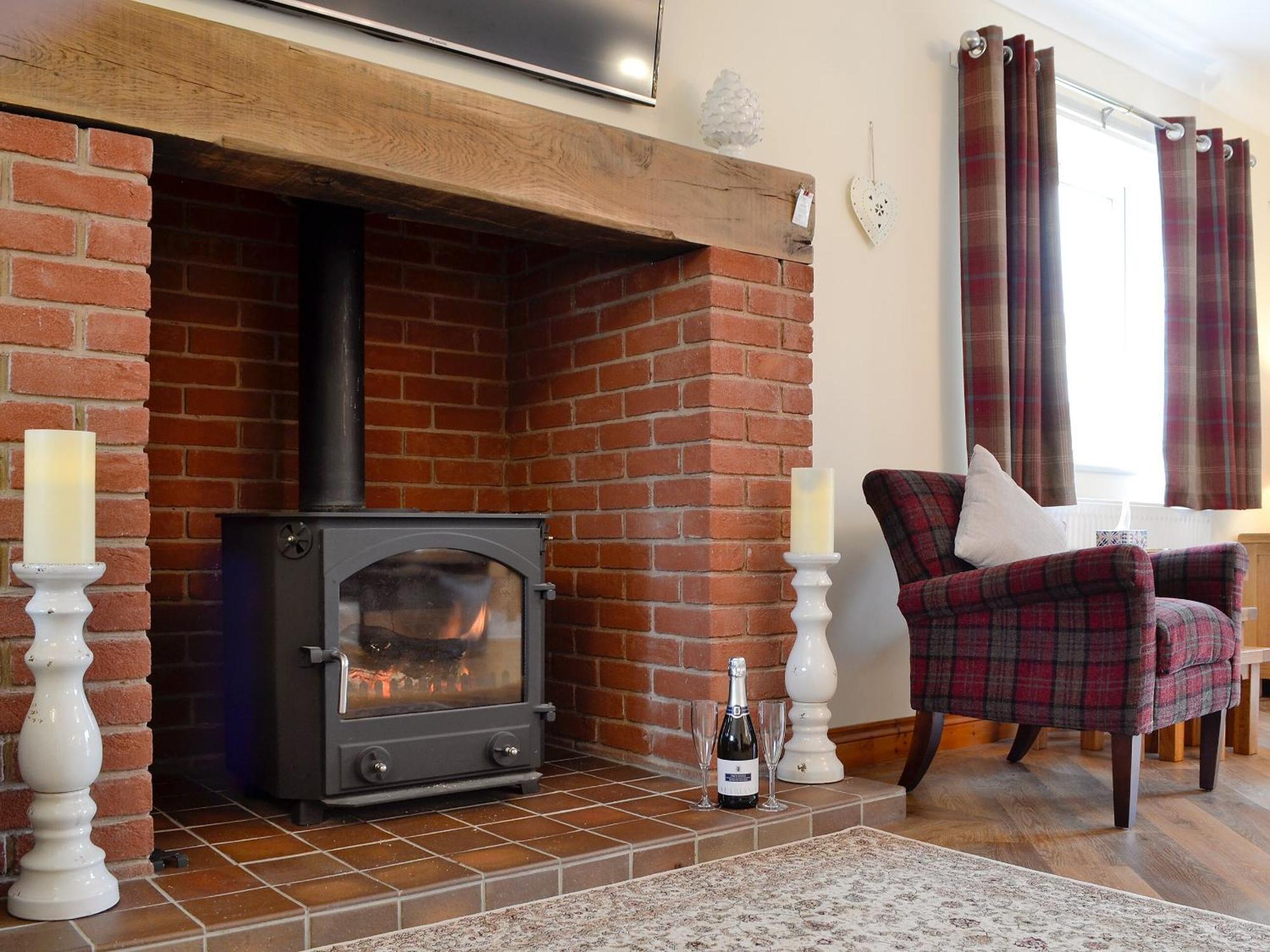 Castle View Villa Llanbadarn Fynydd ภายนอก รูปภาพ